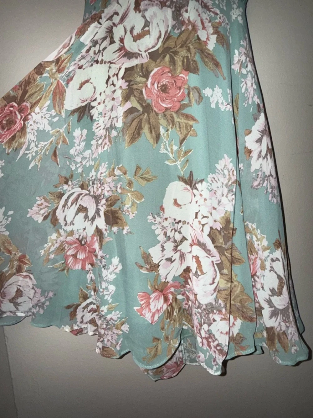Betsey Johnson Mint Green Lace & Floral Chiffon Mini Dress - Picture 4 of 9